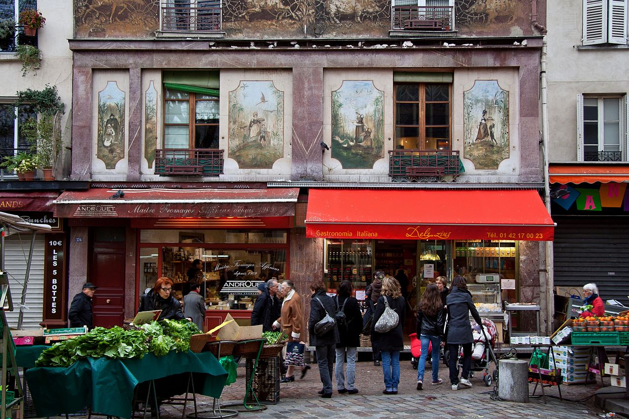 Rue Mouffetard commerçante Paris 5e - Nicolas Jeffs
