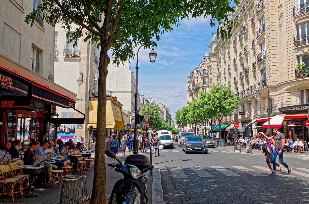 Immeubles anciens rue de Bretagne Paris 3e Haut-Marais - Nicolas Jeffs