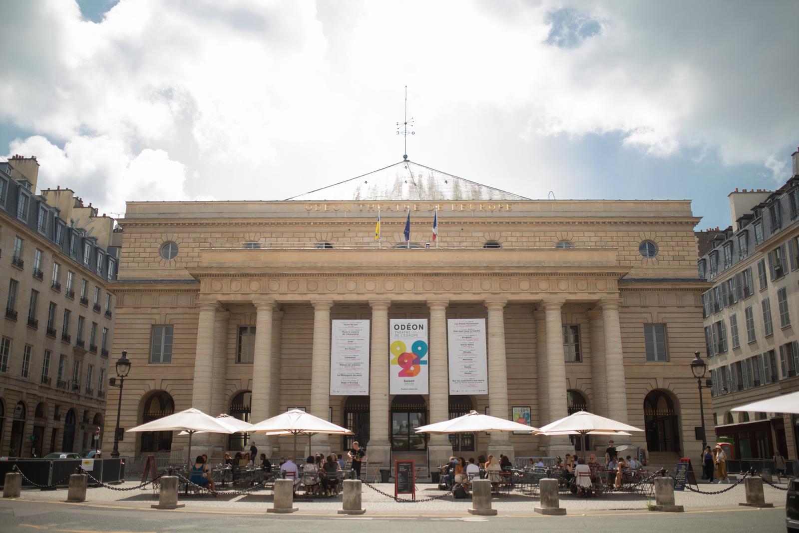 Vue sur la Place de l'Odéon et le Théâtre de l'Odéon Paris 6e - Nicolas Jeffs