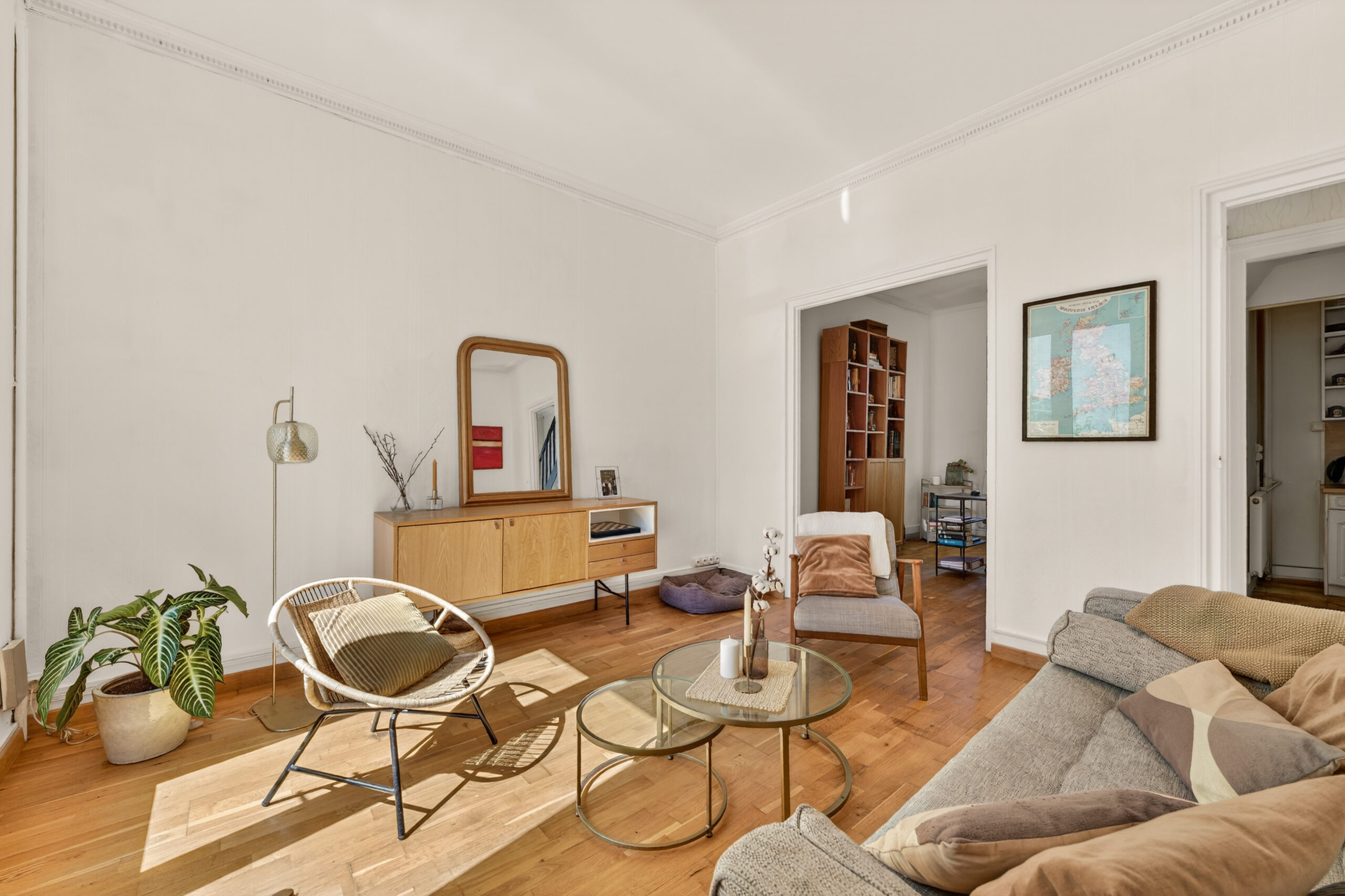 Pièce de la maison à vendre à Sèvres