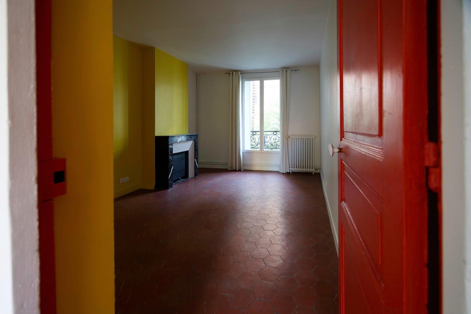 Double séjour de la maison familiale à Paris 20e