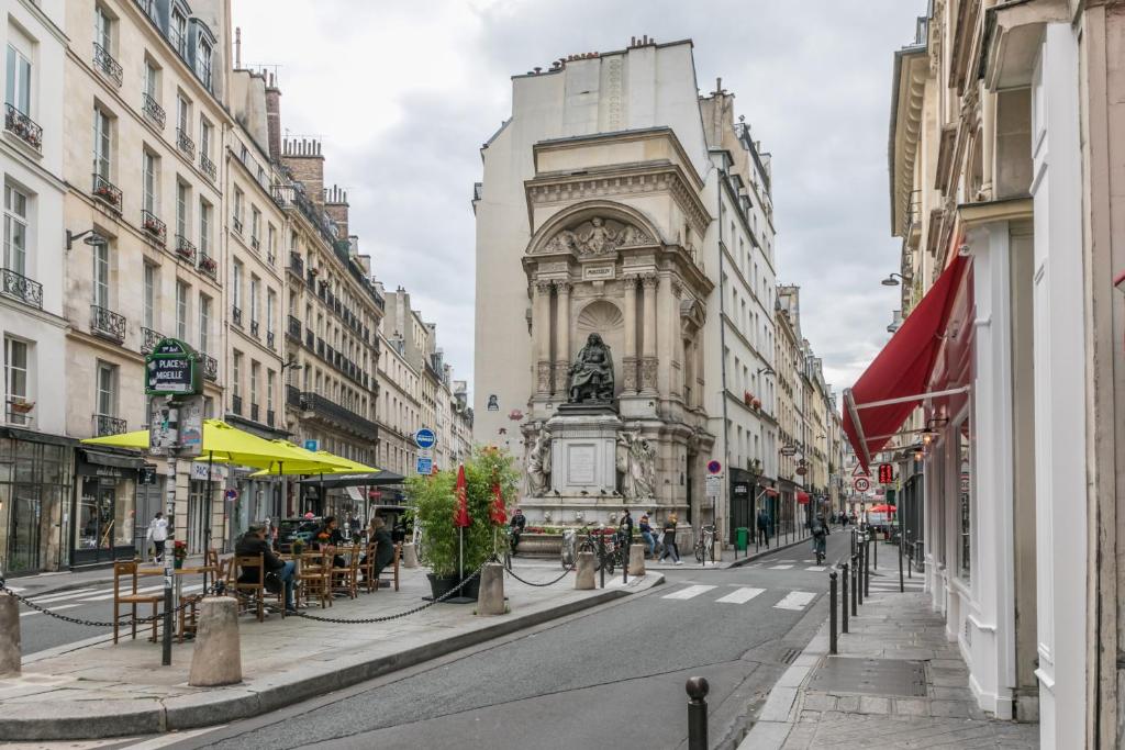 Rue de Richelieu dans le 1er arrondissement de Paris