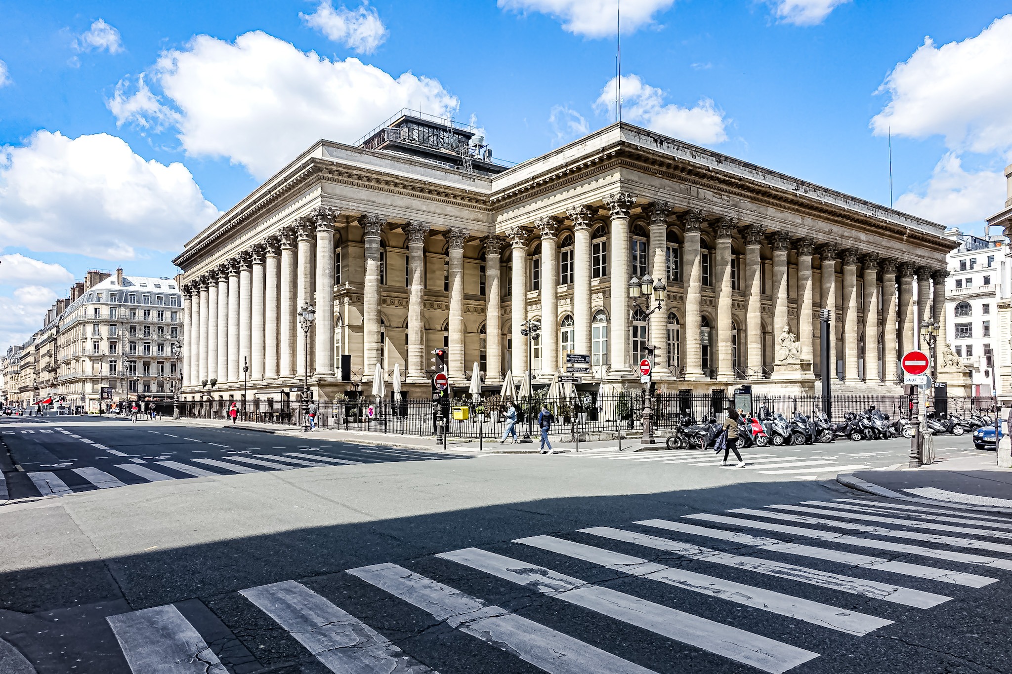 Bourse et Palais Brongniart à Paris 2e